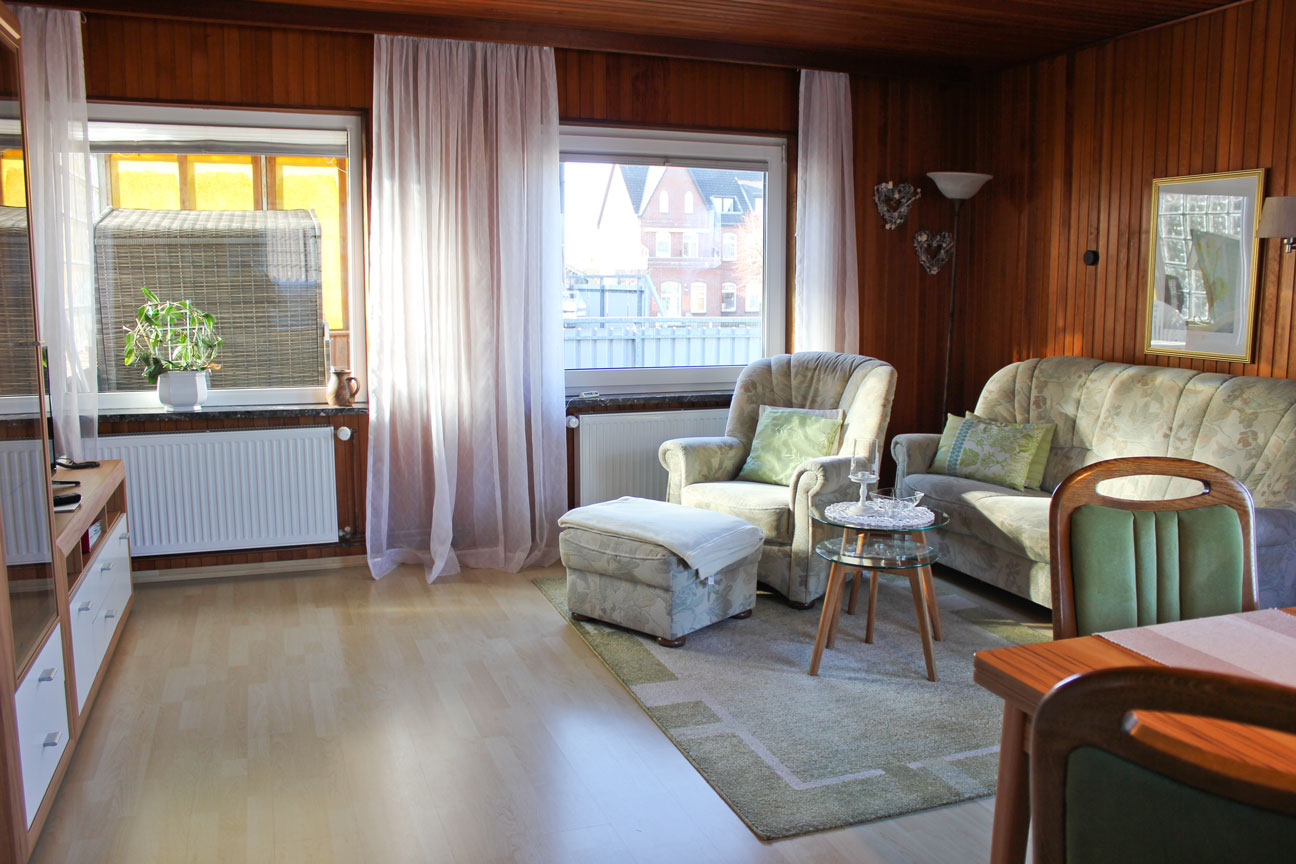 Wohnzimmer der Ferienwohnung "Kiebitz" im Zentrum von Büsum an der Nordsee