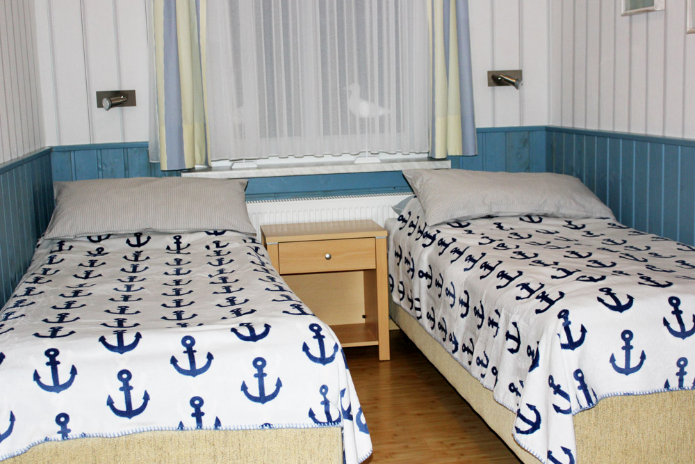 Schlafzimmer der Ferienwohnung "Seeschwalbe" im Zentrum von Büsum an der Nordsee